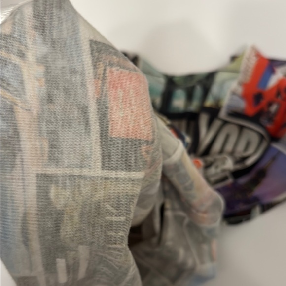 Colorful Graphic New York collage Fitted short Sleeve Tee size Small - Picture 6 of 7